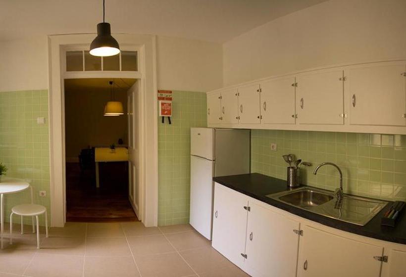 The Wine Lodges By An Island Apart