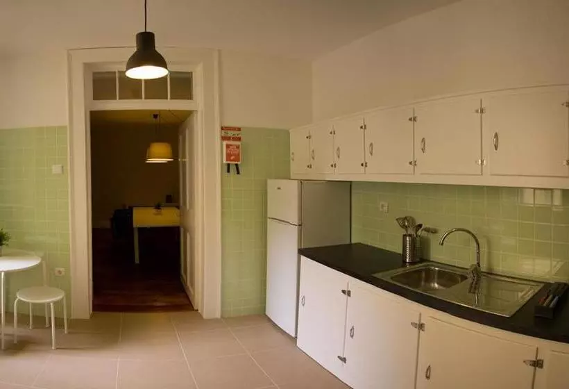 The Wine Lodges By An Island Apart