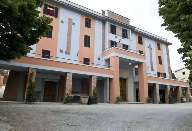 Hotelli Agriturismo Villa Rancio