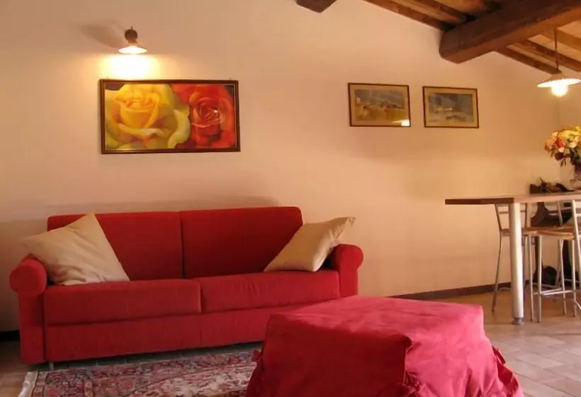 Hotelli Agriturismo Villa Rancio