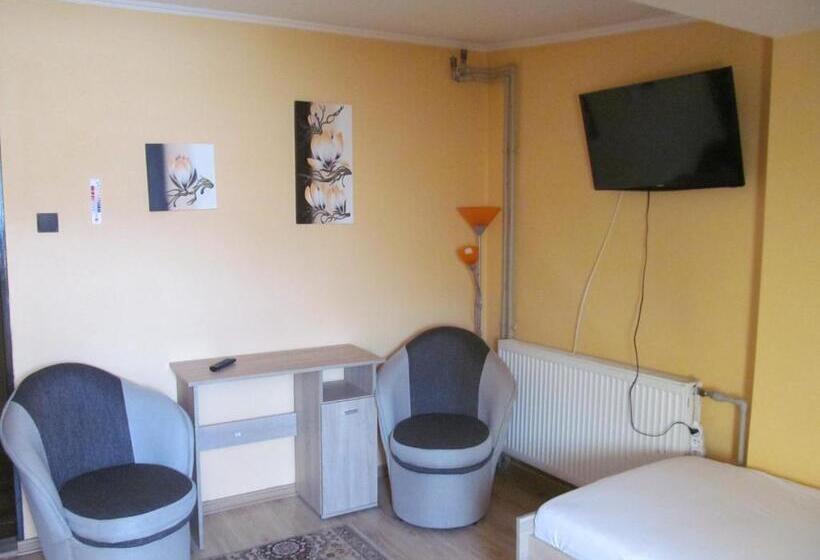 Пансион A+s Penzion Podzamok