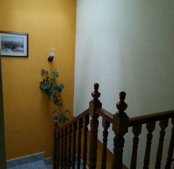 بنسيون Hostal Atila