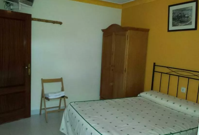 پانسیون Hostal Atila