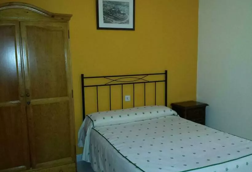 پانسیون Hostal Atila