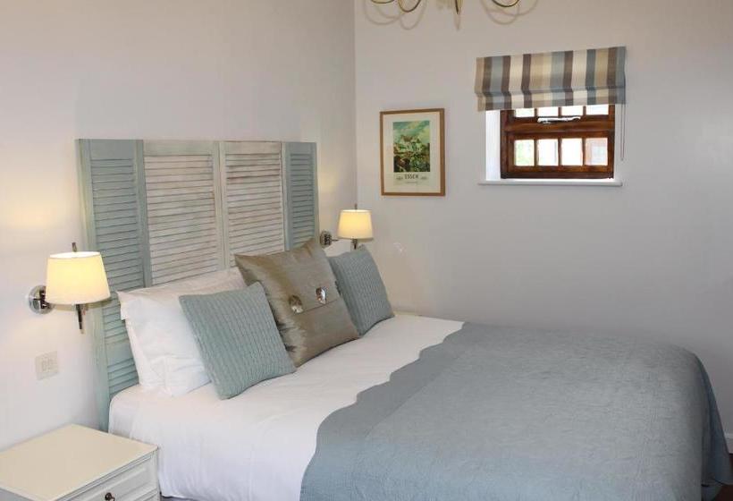 فندق صغير The Compasses