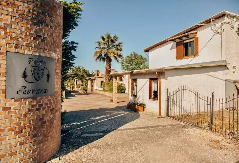 ホテル Agriturismo Posta Guevara