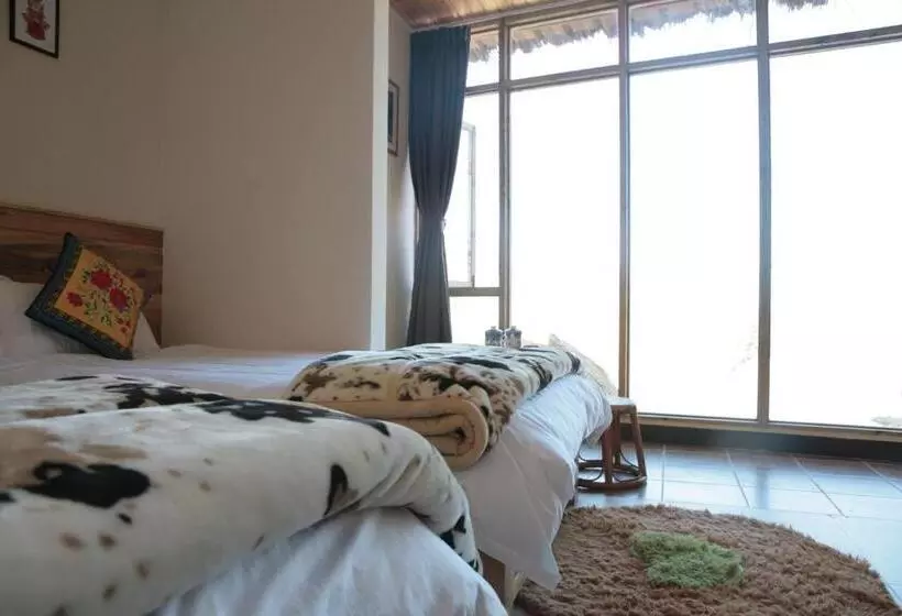 Majatalo Flowers Residence