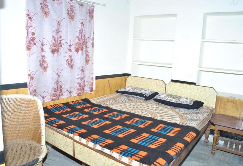 Pensjonat Priya Guest House