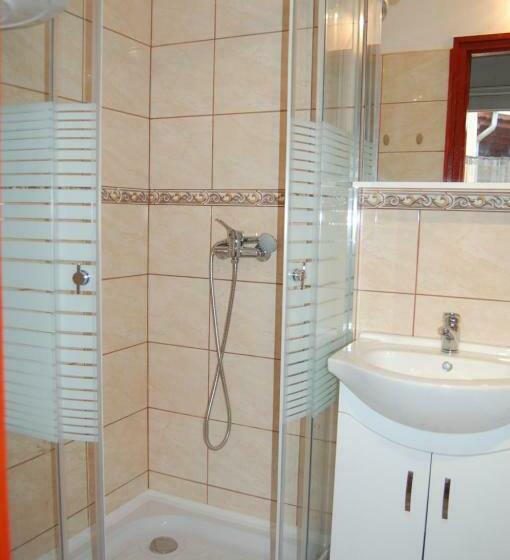 膳宿费 Zách Klára Utcai Apartman