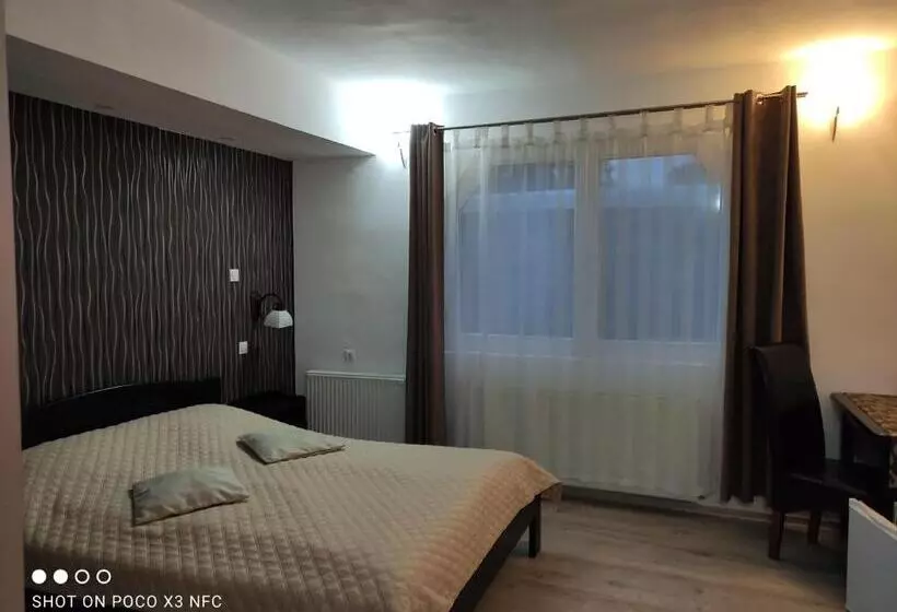 Siesta Pension