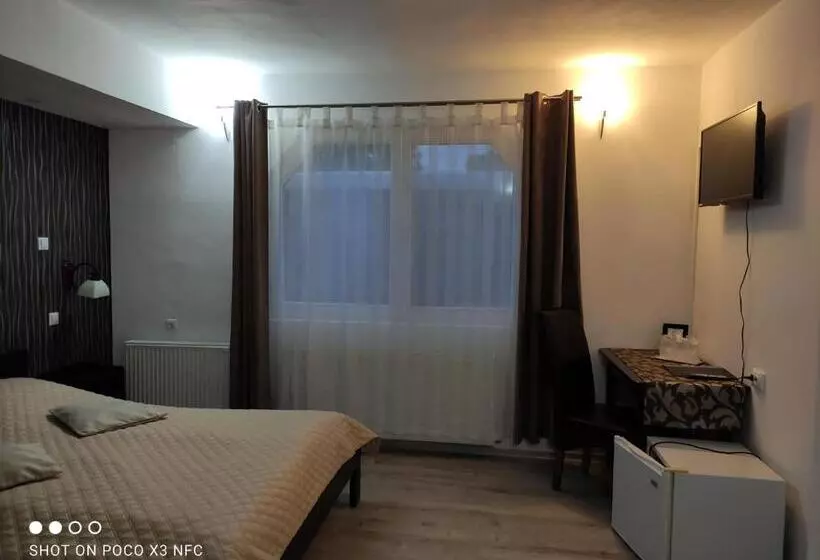 Siesta Pension