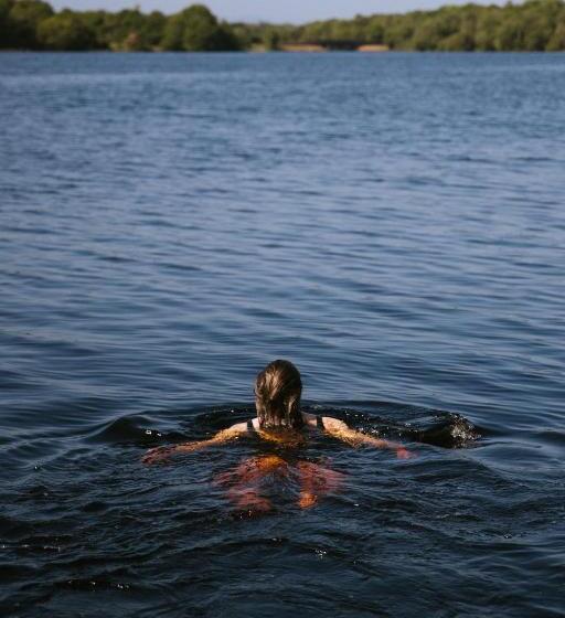 פנסיון Finn Lough