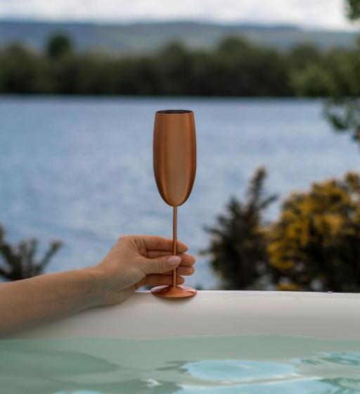 פנסיון Finn Lough