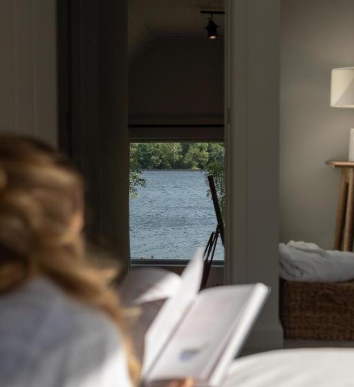 פנסיון Finn Lough