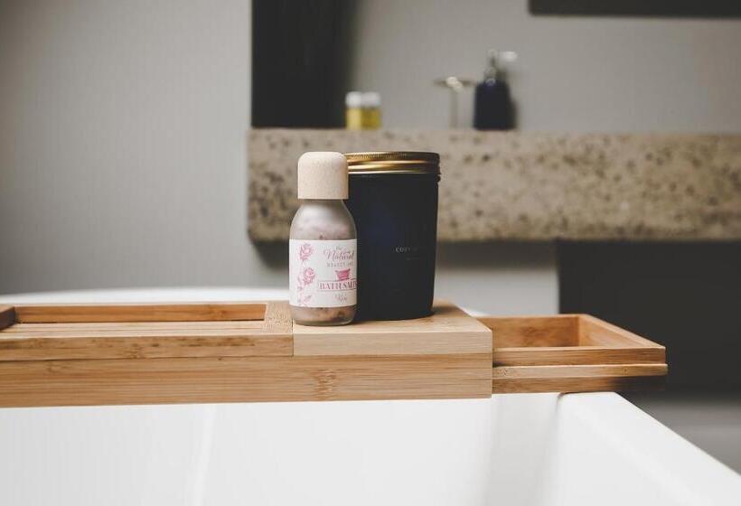 פנסיון Finn Lough