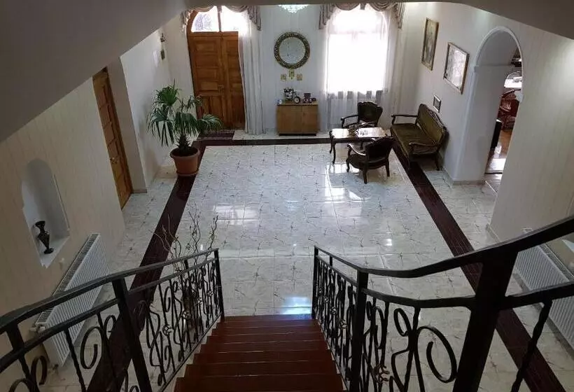 Max Hotel Gogi Alibegashvili