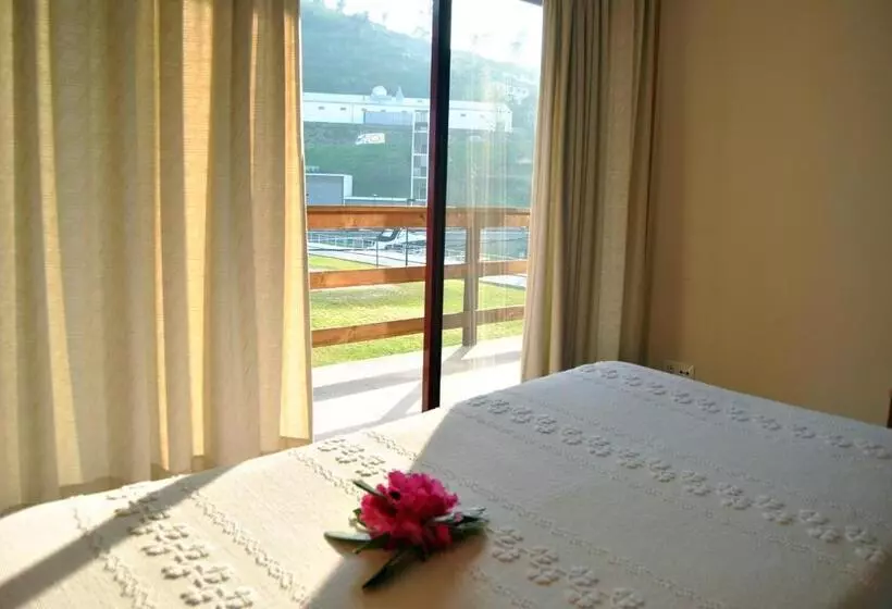 ペンション Alojamento Das Caldas