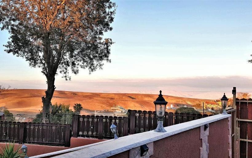 펜션 Dead Sea Sun Guest House