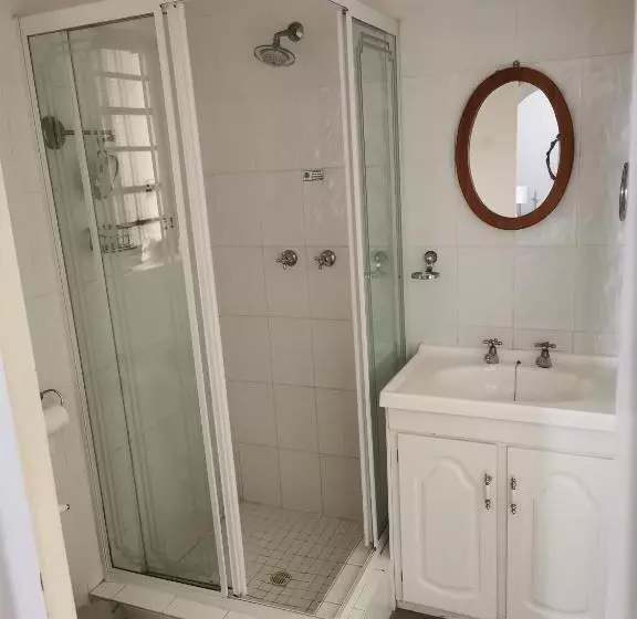 پانسیون Green Gables Guest House Strand