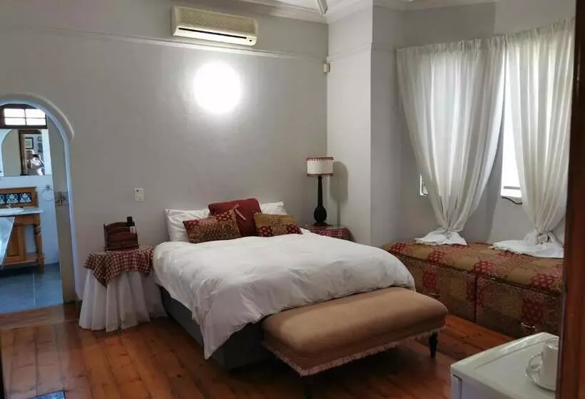 پانسیون Green Gables Guest House Strand