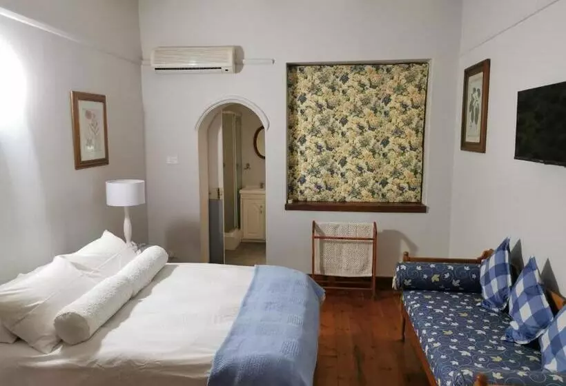 پانسیون Green Gables Guest House Strand