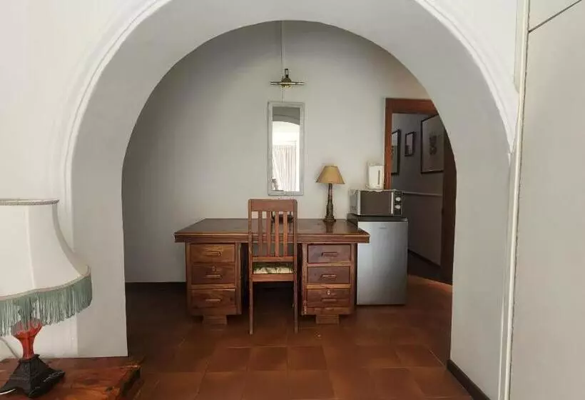 پانسیون Green Gables Guest House Strand