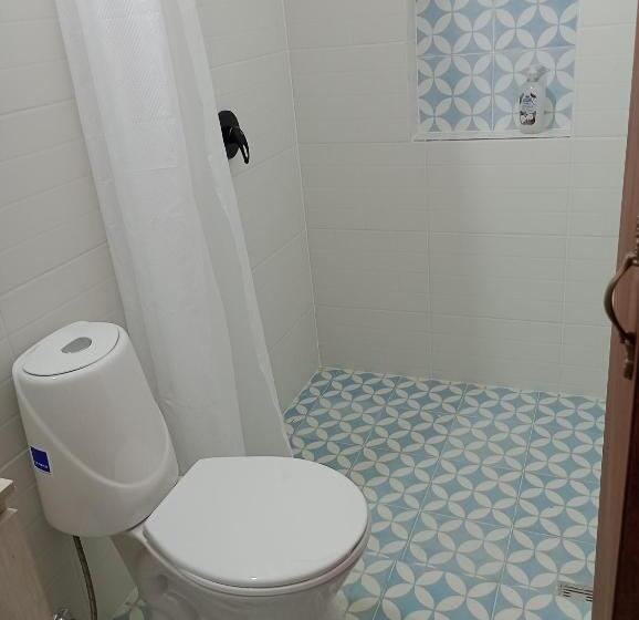 پانسیون Hostal Famihotel Fundadores