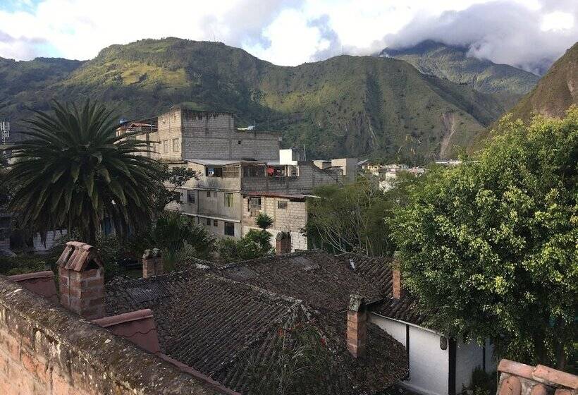 膳宿费 La Petite Auberge Hostel