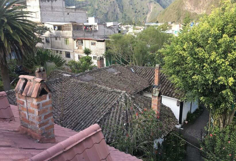 膳宿费 La Petite Auberge Hostel