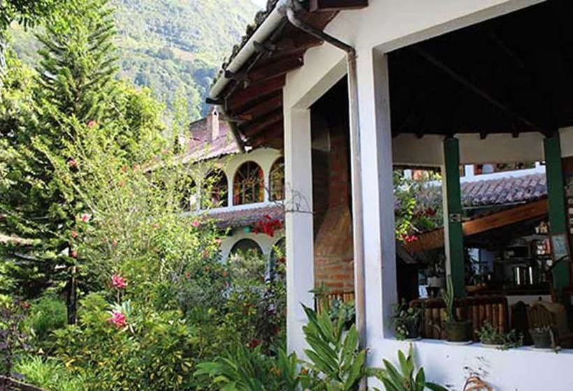 膳宿费 La Petite Auberge Hostel