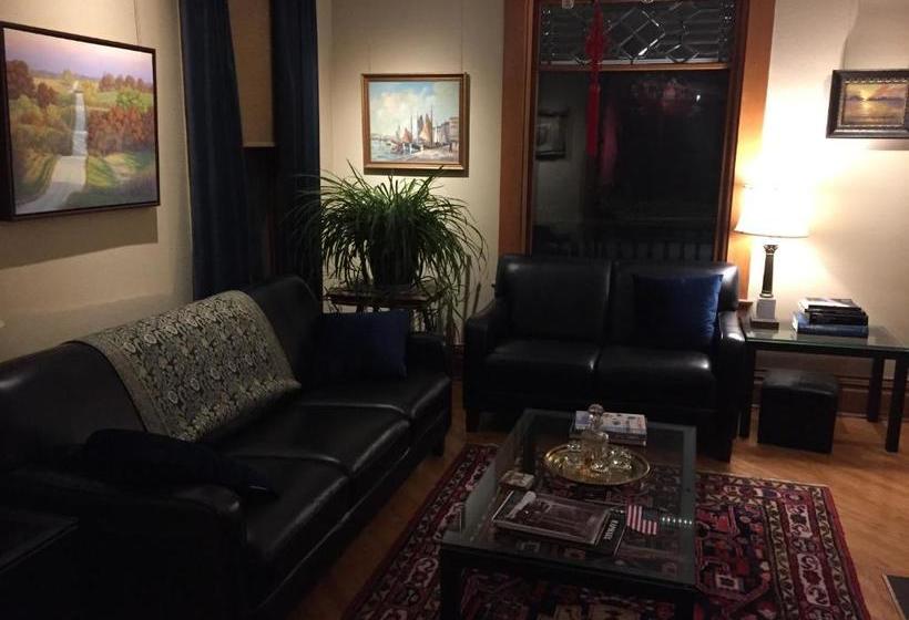 ユースホステル Burford House Suites