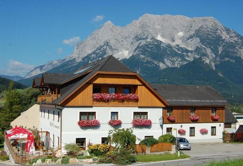فندق صغير Gasthof Grabenwirt