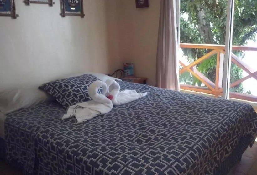 Retkeilymaja Scubaportobelo