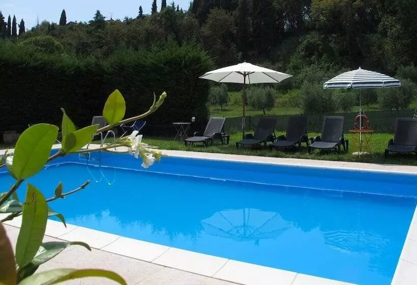 Hotelli Agriturismo Val