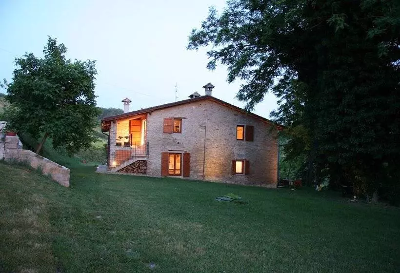Hotelli Villa Podere Quartarola