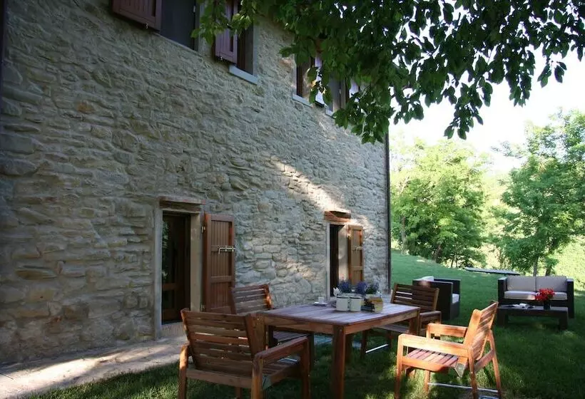 Hotelli Villa Podere Quartarola