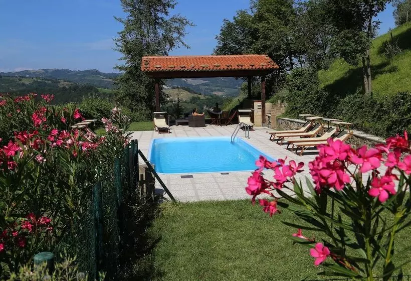 Hotelli Villa Podere Quartarola