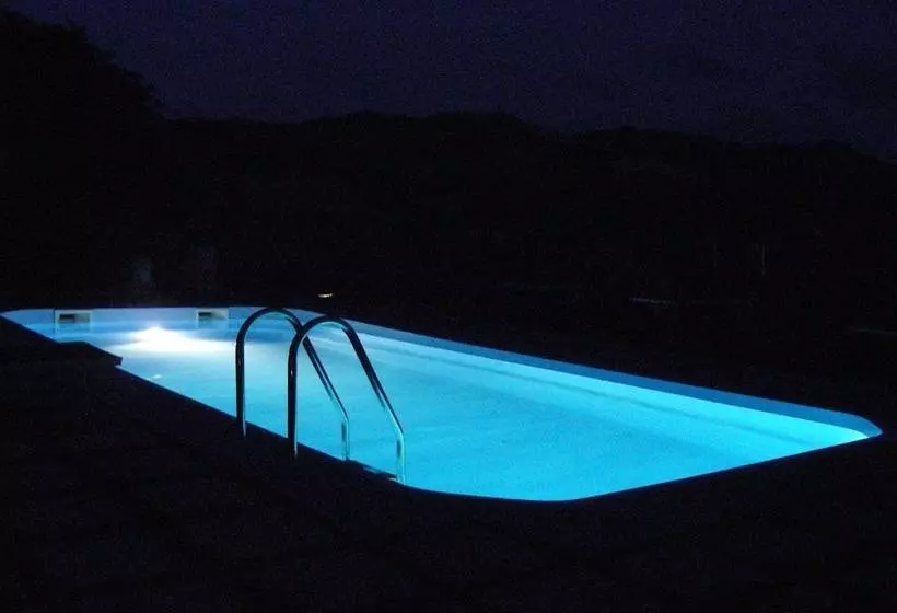 Hotelli Villa Podere Quartarola