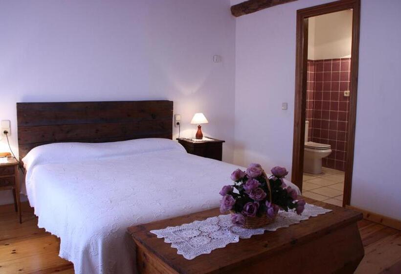 ペンション La Casa De La Estación