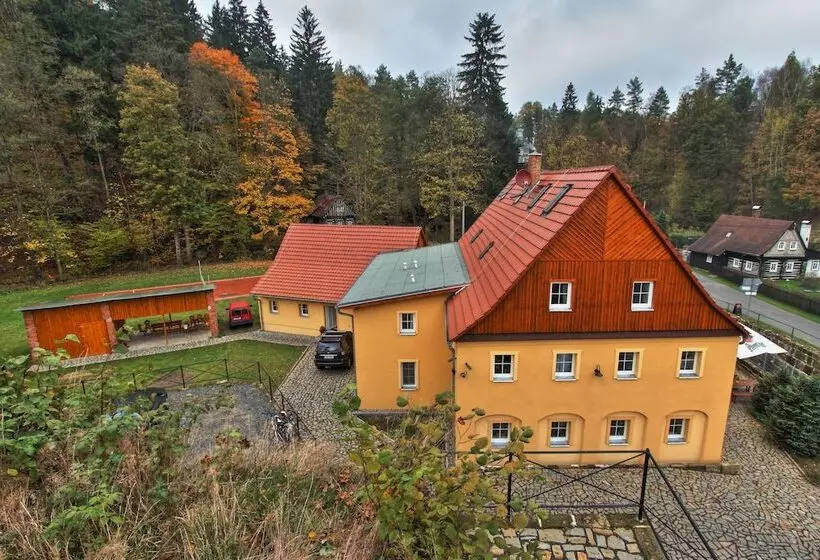 Majatalo Penzion U Vyhlídky