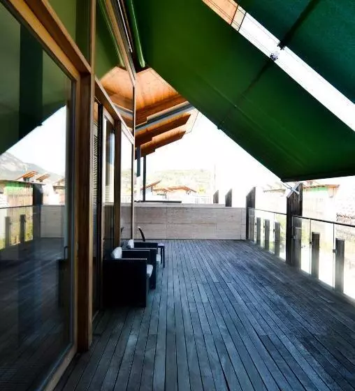 Komodo Short Stay Apartments