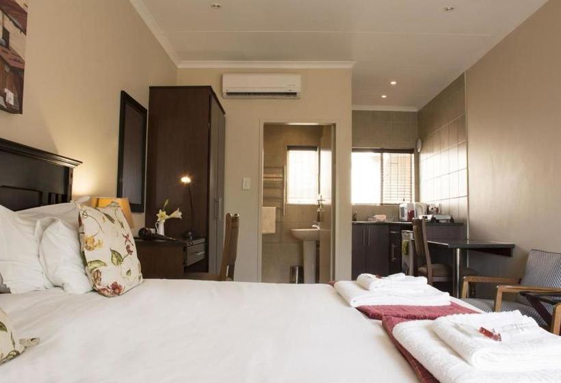 Pension Cornerhouse On Conan Guest House