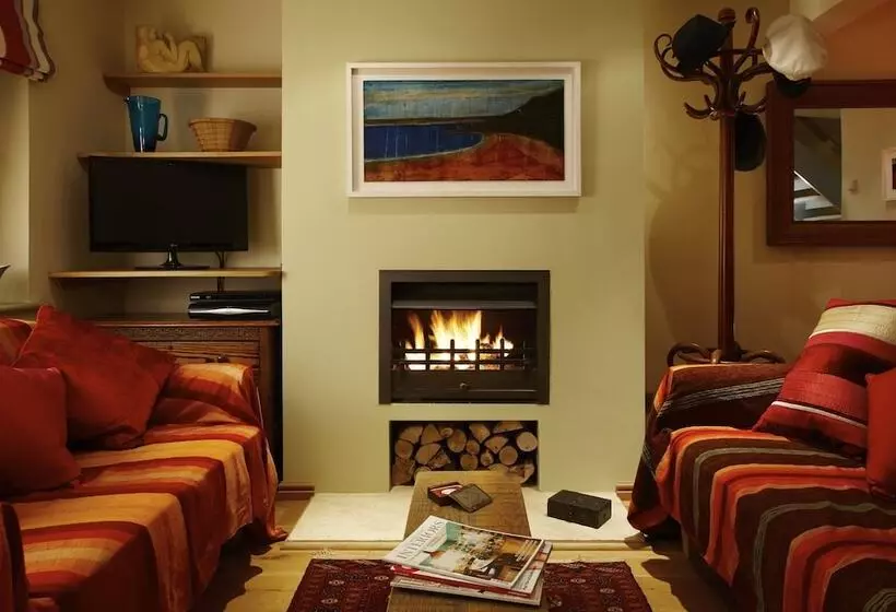 Majatalo Hang Your Hat   The Cottage