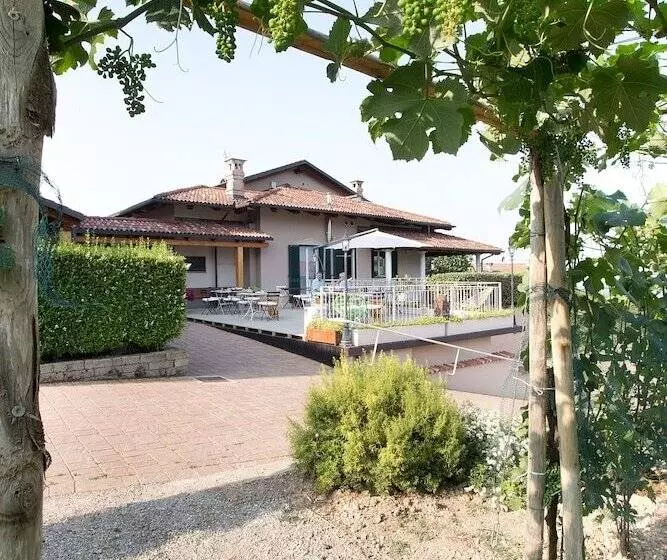 ペンション La Rosa Gialla Bio Apartments & Rooms