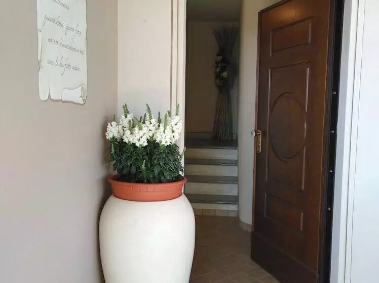 ペンション La Rosa Gialla Bio Apartments & Rooms