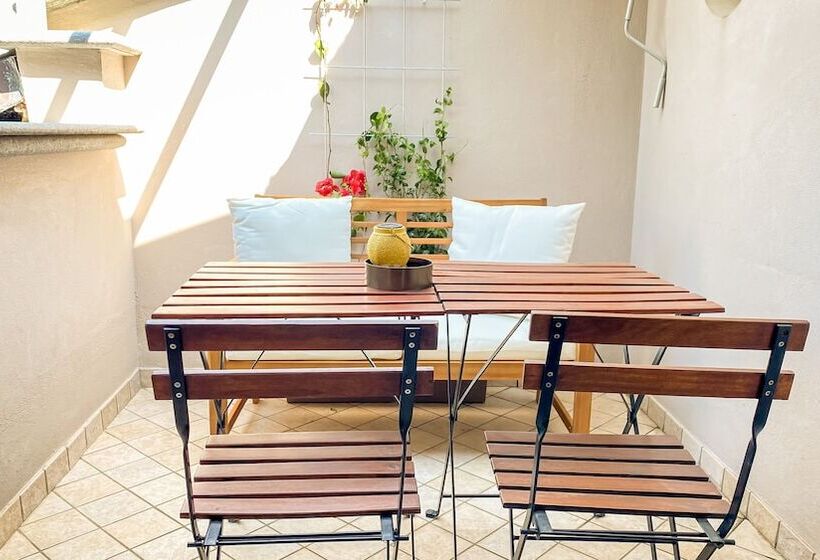 Пансион La Rosa Gialla Bio Apartments & Rooms