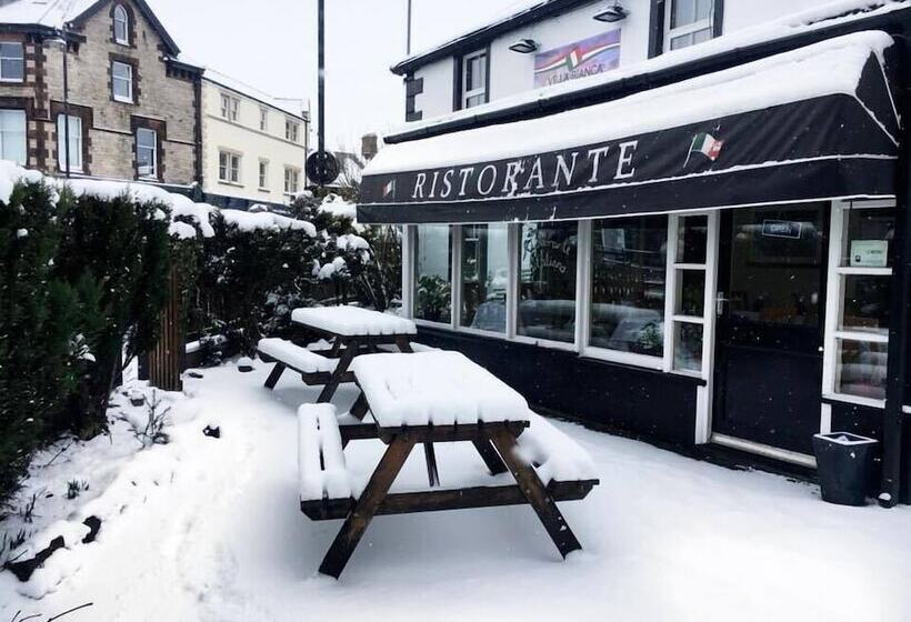 ユースホステル Villa Bianca B&b