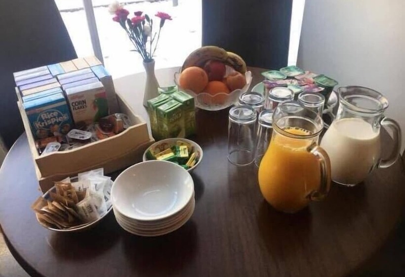 ユースホステル Villa Bianca B&b