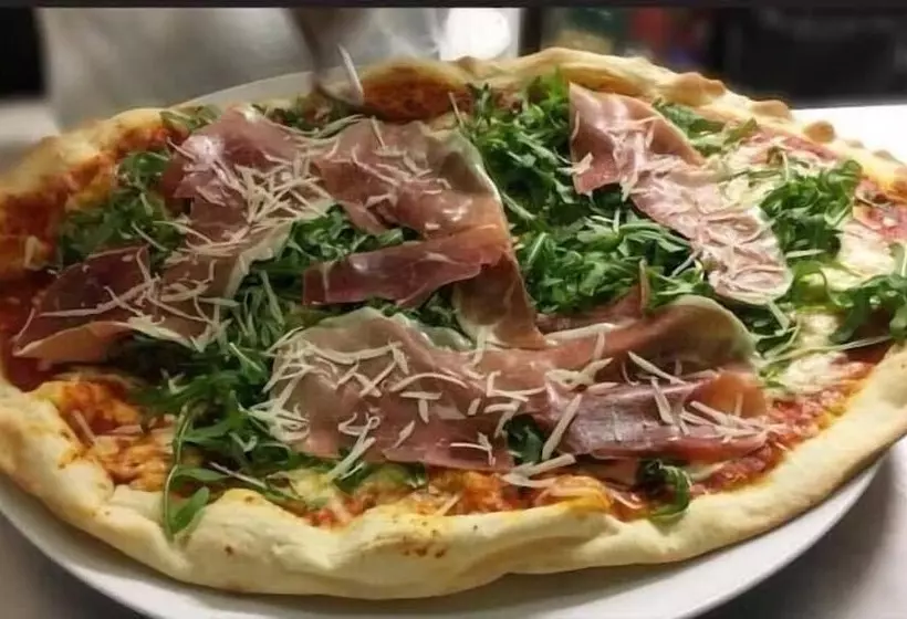 Retkeilymaja Villa Bianca B&b