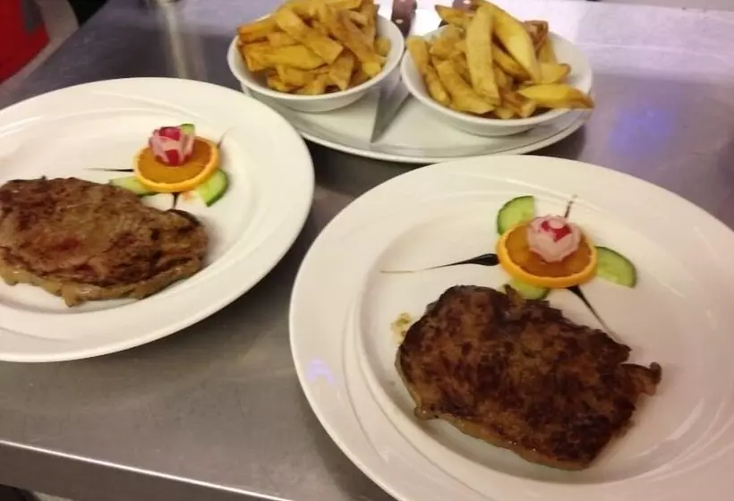 Retkeilymaja Villa Bianca B&b